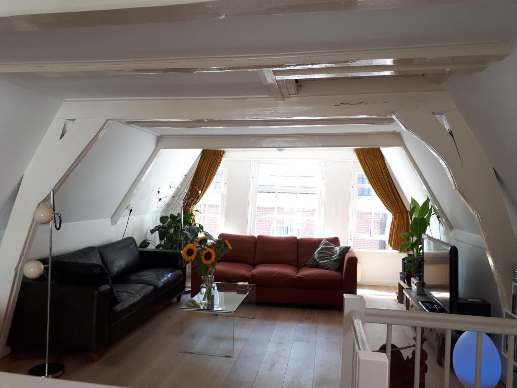 Captains House room 6